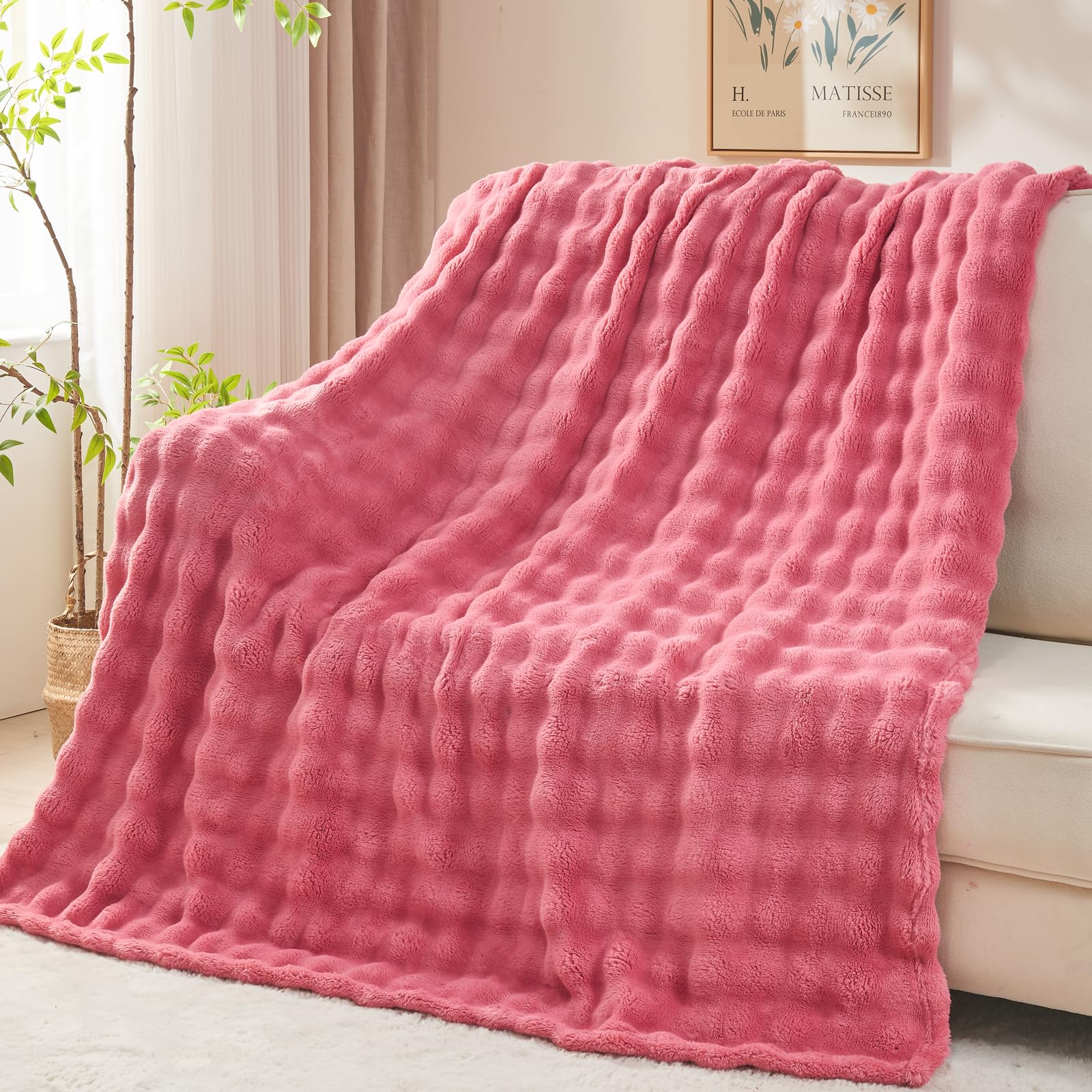 Newcosplay Twin Blanket For Couch Coral Pink Super Soft Flannel Fleece 3D Bubble Lightweight Bed Blanket All Season Use (Coral P