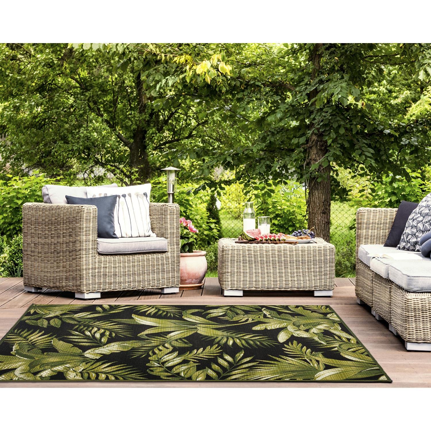 Liora Manne Marina Indoor/Outdoor Power Loomed Synthetic Blend Low Profile Area Rug - Transitional Graphic Botanical Beach Camping (Jungle Leaves Black) (4'10' X 7'6')