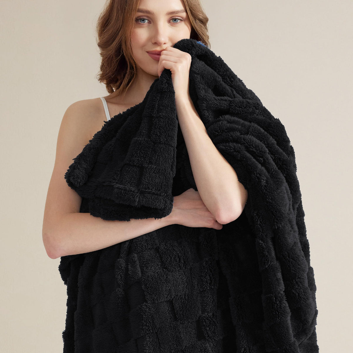 Bedsure Queen Blanket For Bed - Super Soft Cozy Blankets For Women, Large Fall Blanket For Girls, Black, 90X90 Inches