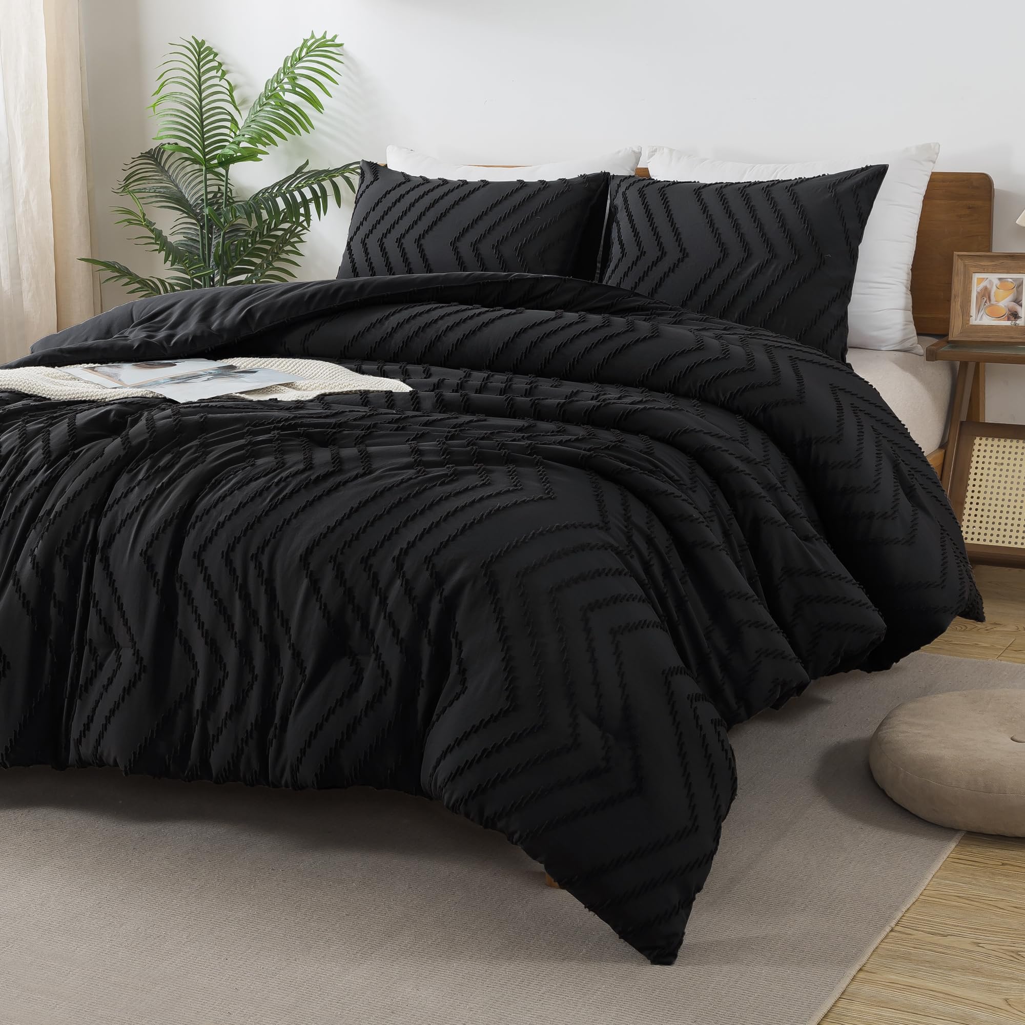 Andency Black Comforter Full Size, Boho Soft Fluffy Warm Lightweight Bedding Comforter Sets For Full Bed, 3 Pieces Chevron Tufted Aesthetic Microfiber Lightweight Comforter Set