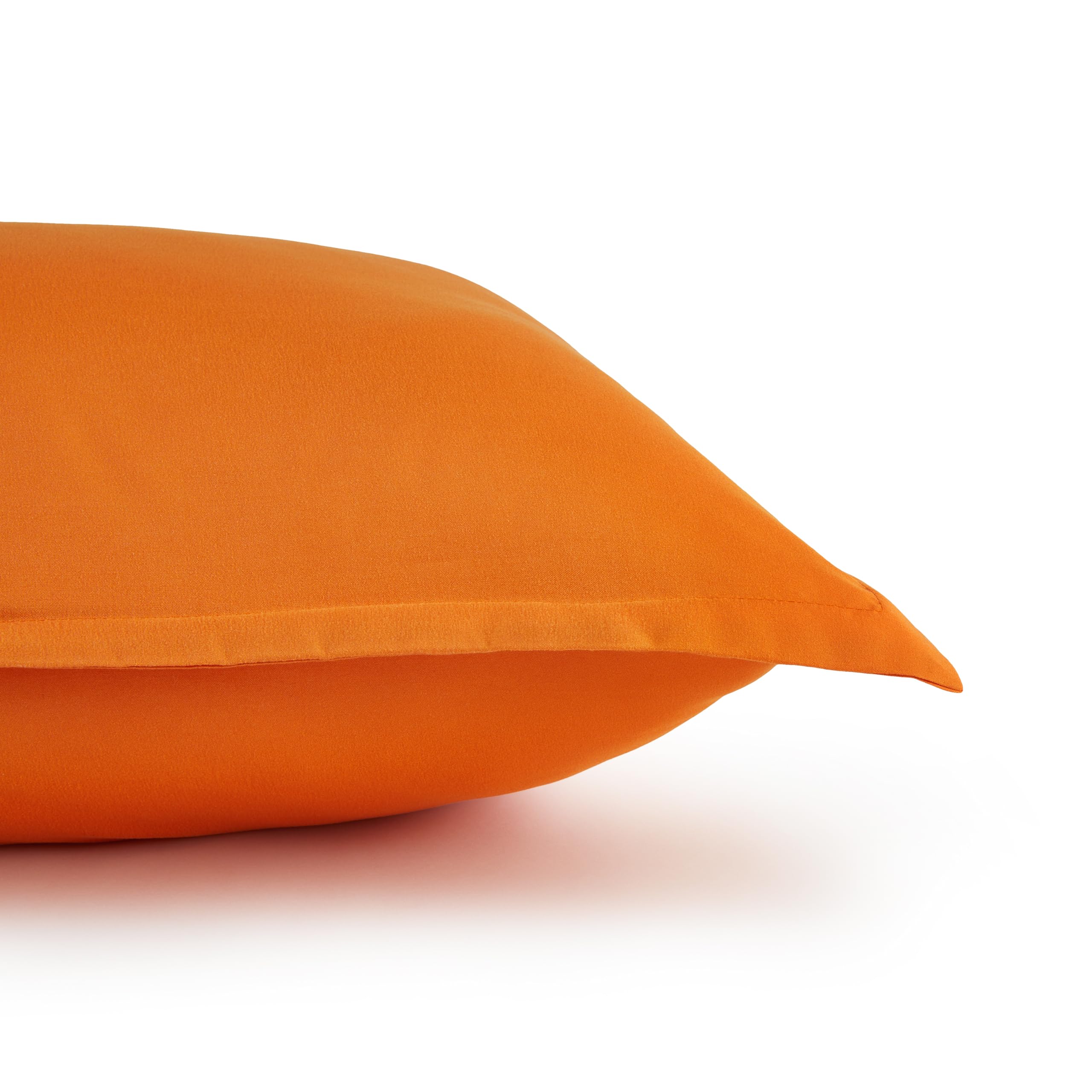 Amazon Basics 3 Piece Microfiber Kid'S Comforter And Pillow Sham Set Bright, Full/Queen, Bright Orange, Solid