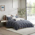 Ink+Ivy Reversible Cotton Quilt Set - Trendy Chevron Design Summer Cover Breathable Coverlet, Lightweight All Season Bedding Layer For Winter, Matching Shams, King/Cal King(104'X92'), Navy 3 Piece