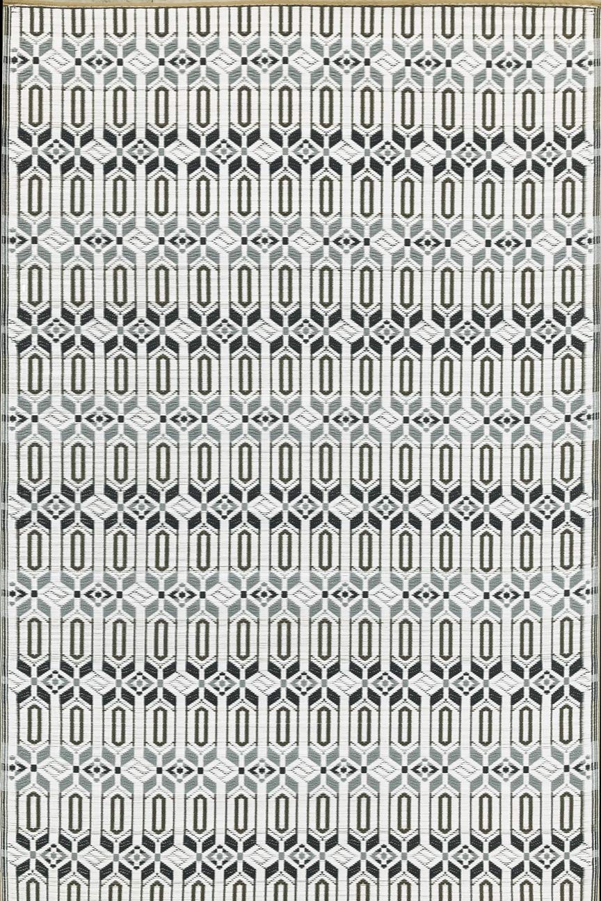 Mad Mats Geometric Outdoor Rug, Reversible Plastic Mat (2.5' X 6', Grey/White)