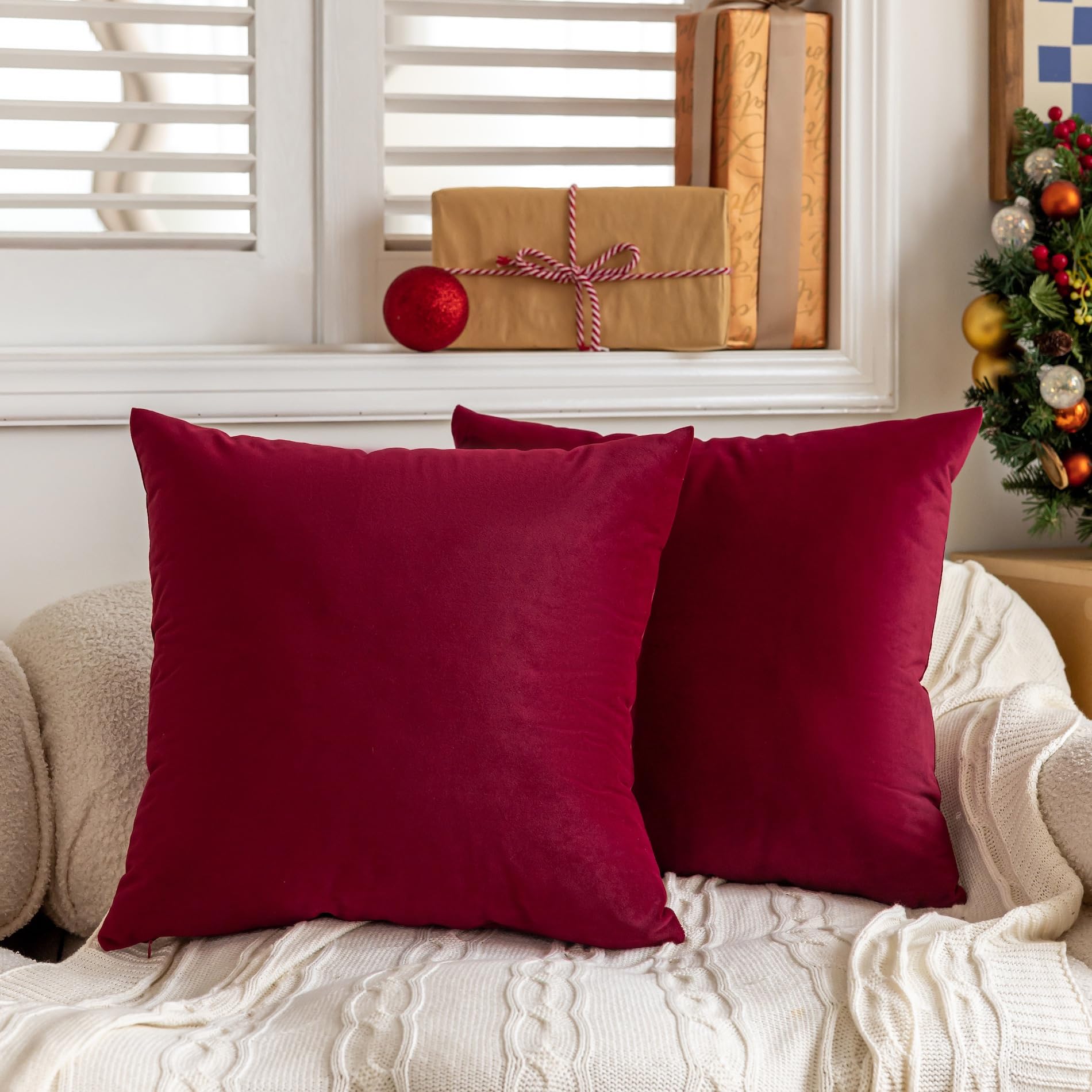 Feverqiyi 18X18 Velvet Pillow Covers Set Of 2 Christmas Red Decorative Square Throw Pillowcase Soft Solid Cushion Covers For Bed