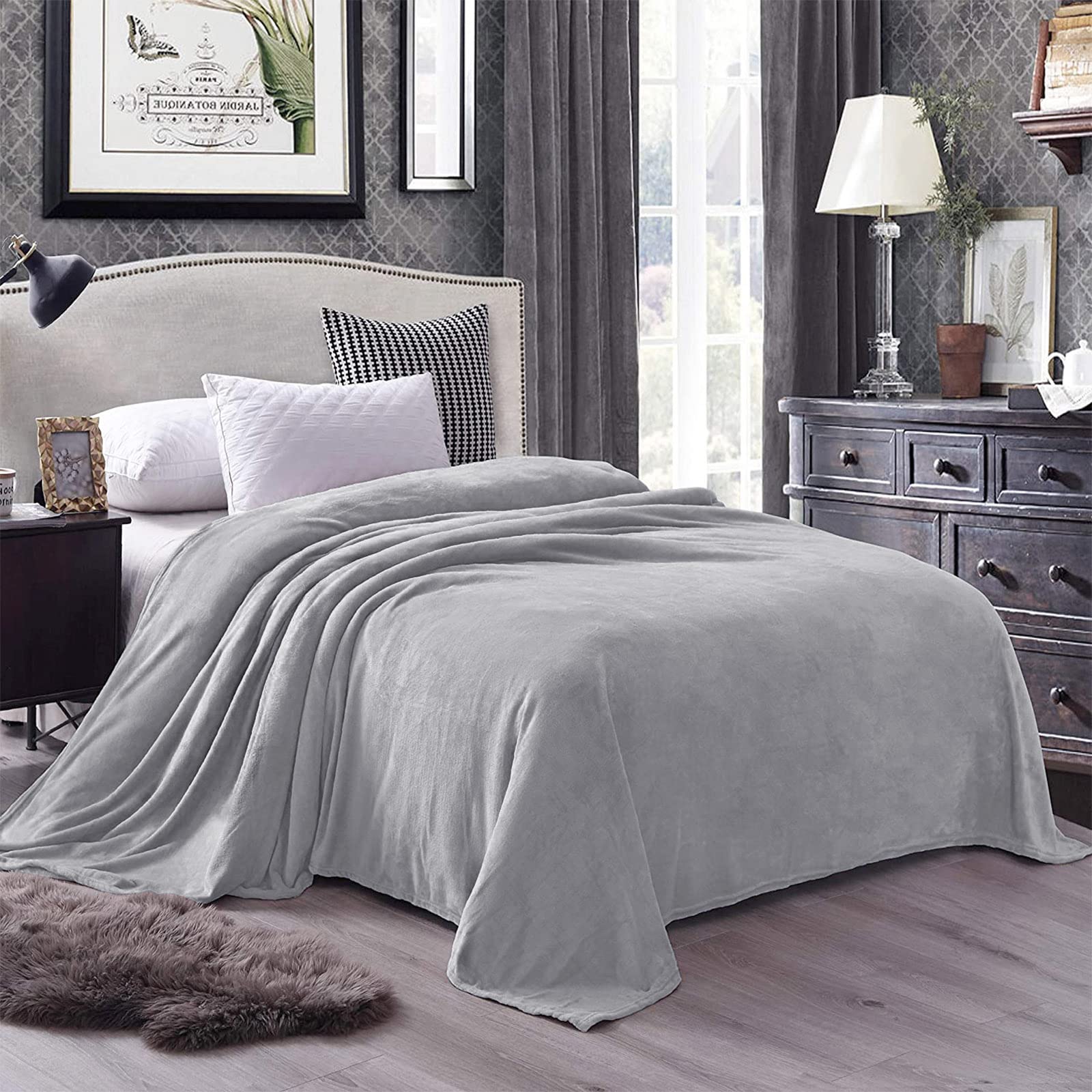 Exclusivo Mezcla Twin Size Flannel Fleece Velvet Plush Bed Blanket As Bedspread, Coverlet, Bed Cover (60X80 Inches, Light Grey)
