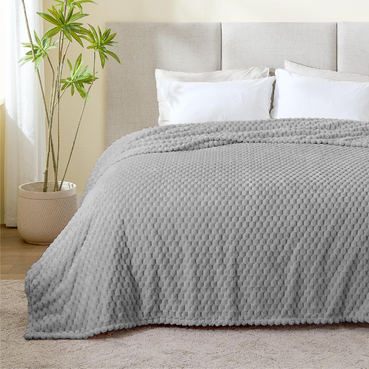 Bedelite Fleece Blanket, Large King Size Blanket For Bed, 3D Jacquard Decorative Grey Fuzzy Blanket, Soft And Cozy Warm Plush Fl