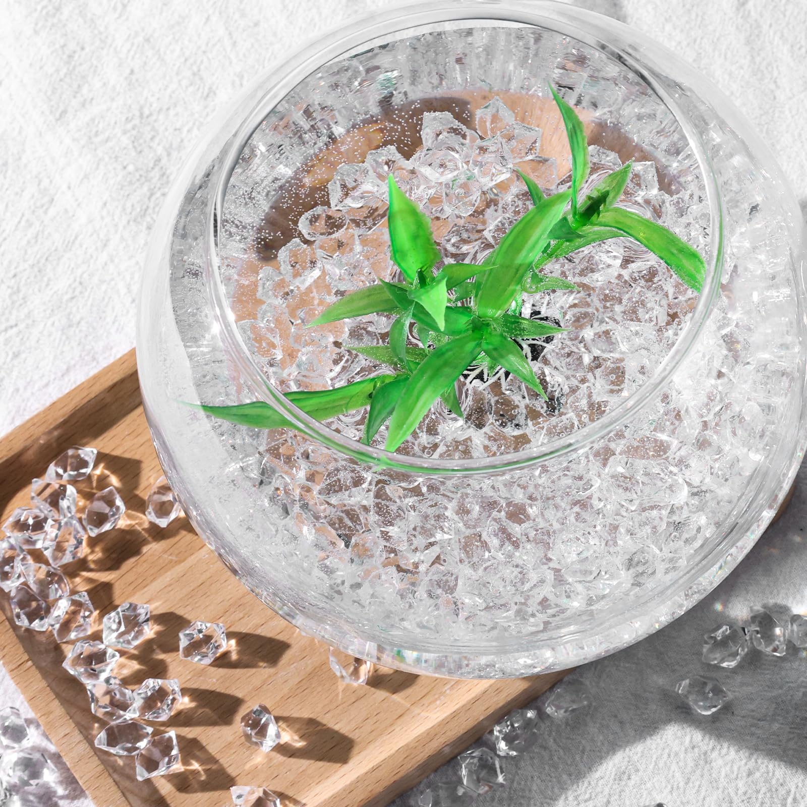 Domestar 550Pcs Clear Vase Fillers, Acrylic Fake Crushed Ice Rocks Fish Tank Vase Centerpiece Party Table Scatter Props Display