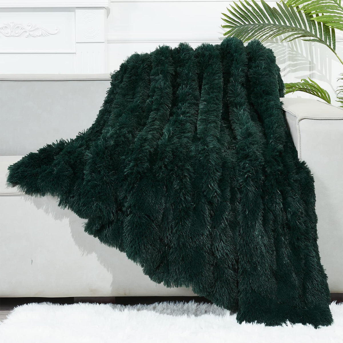 Gonaap Fuzzy Faux Fur Throw Blanket Forest Green Super Soft Cozy Plush Fuzzy Shaggy Blanket For Couch Sofa Bed (Forest Green, Th