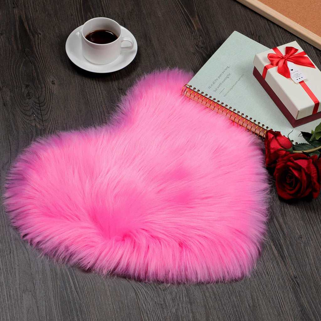 Mudder 2 Pieces Heart Shaped Rug Faux Room Fluffy Carpet Heart Shaped Door Mat For Room Bedroom, 12 X 16 Inch(Rose Red)