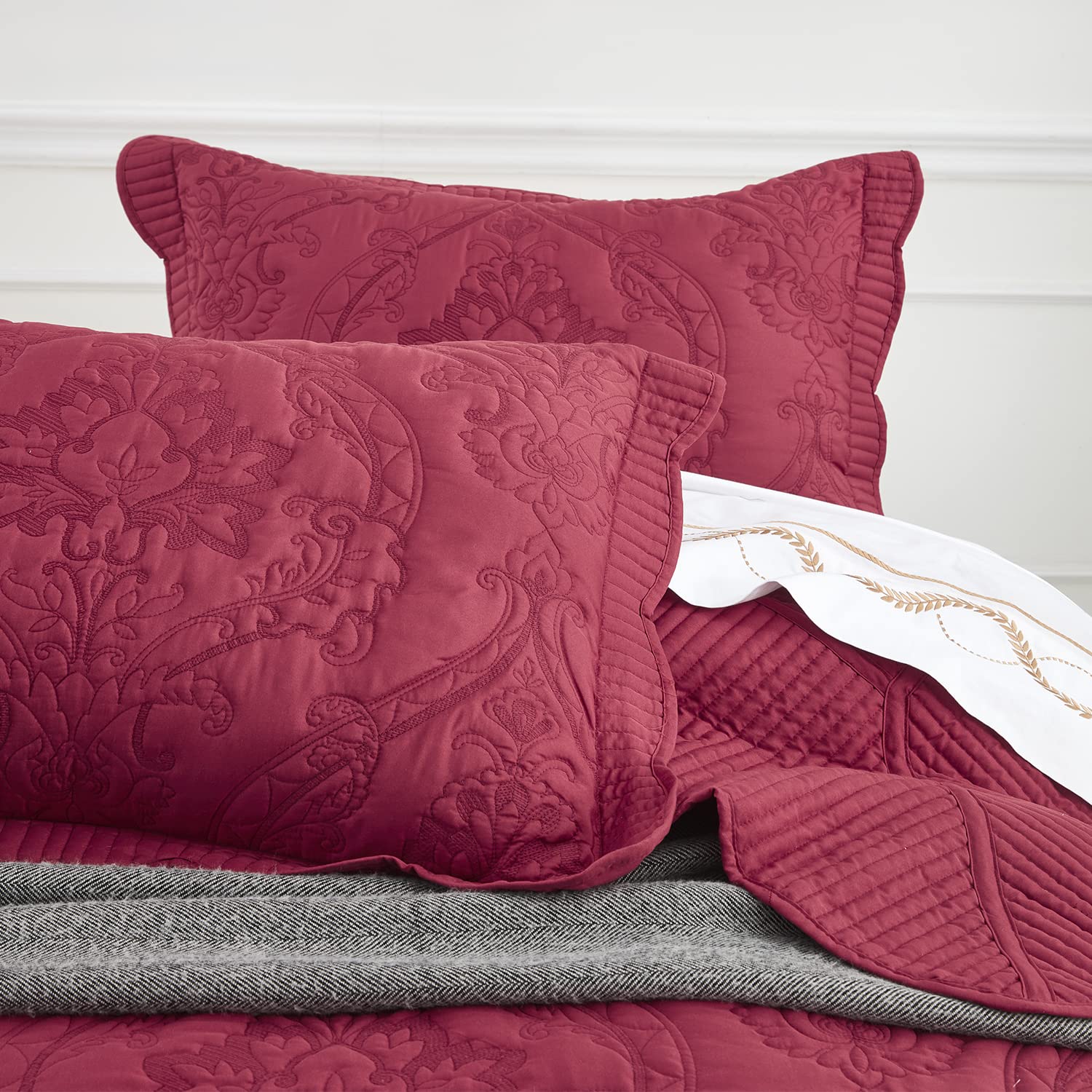 Chixin Microfiber King Pillow Shams Set Of 2 - Quilted Decorative Pillow Covers - Wine Red - Size (20' X 36')