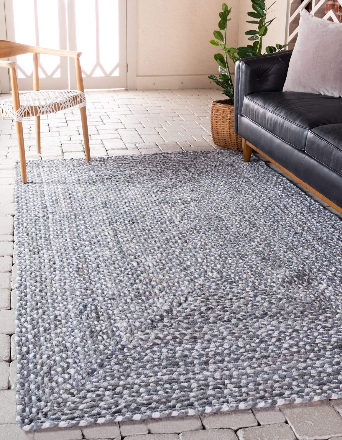 Unique Loom Braided Chindi Collection Area Rug - Layer (9 x 12 Rectangle, Gray/ Ivory)