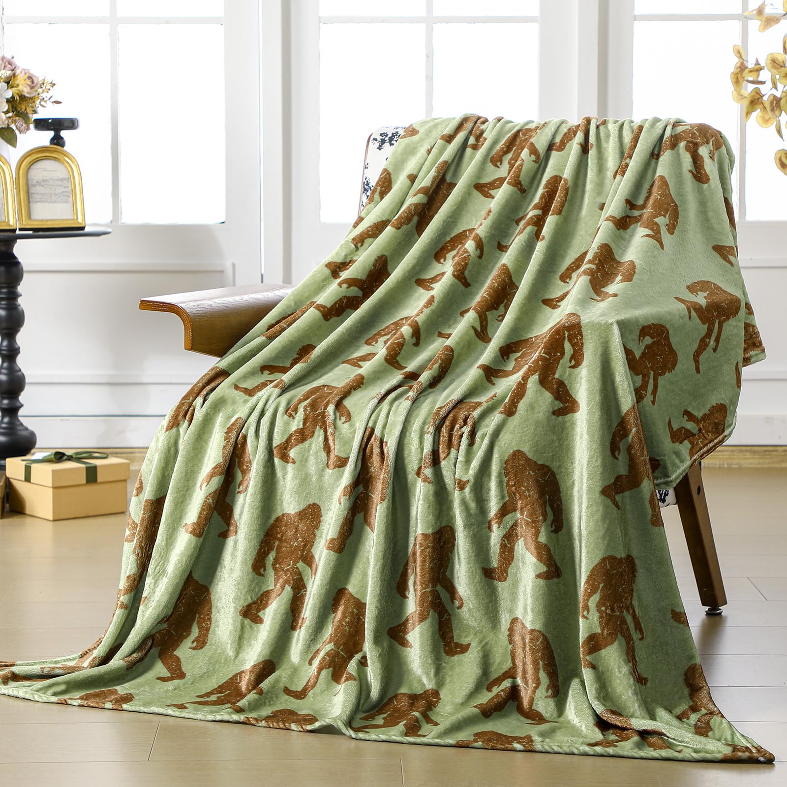 Buryeah Big Foot Sasquatch Gifts Bigfoot Blanket for Men Women Funny Birthday Unique Sasquatch Gifts Vintage Flannel Throws Blan