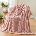 Newcosplay Super Soft Twin Blanket Pink Premium Silky Flannel Fleece 3D Heart Checkered Lightweight Bed Blanket All Season Use (