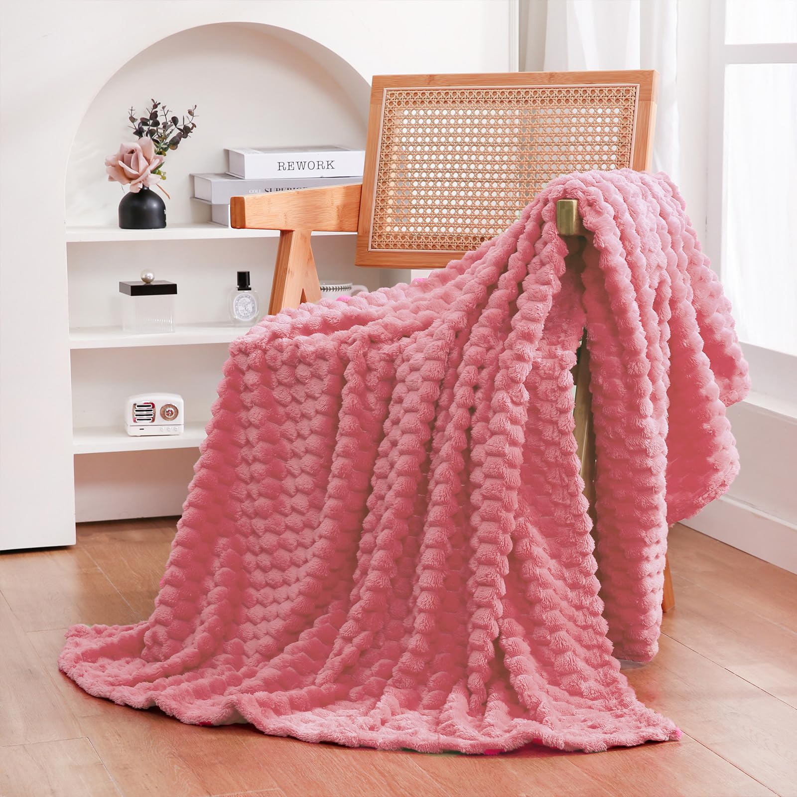 Rose Pink Throw Blanket 50''  60'' Inches Gifts For Mom Fuzzy 3D Jacquard Decorative Flannel Fleece Super Soft Plush Cozy Blanke