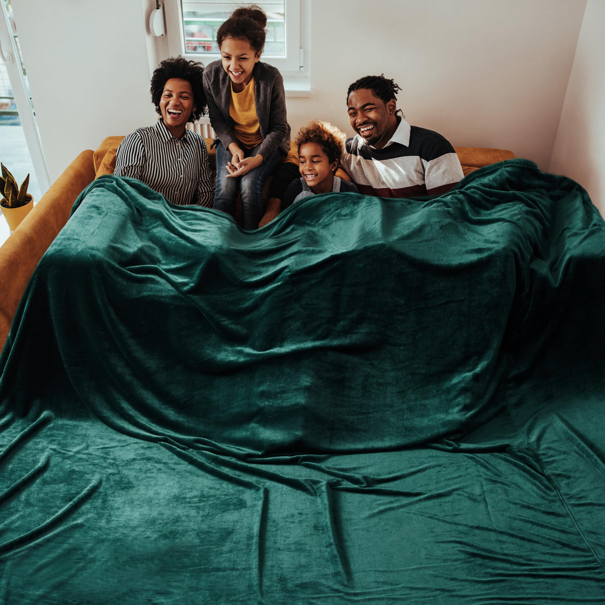 Bedsure Oversized Big Fleece Blanket Dark Green - 120X120 Inch Soft Cozy Extra Large Blankets For Bed, Sofa, Couch, Travel, Camp