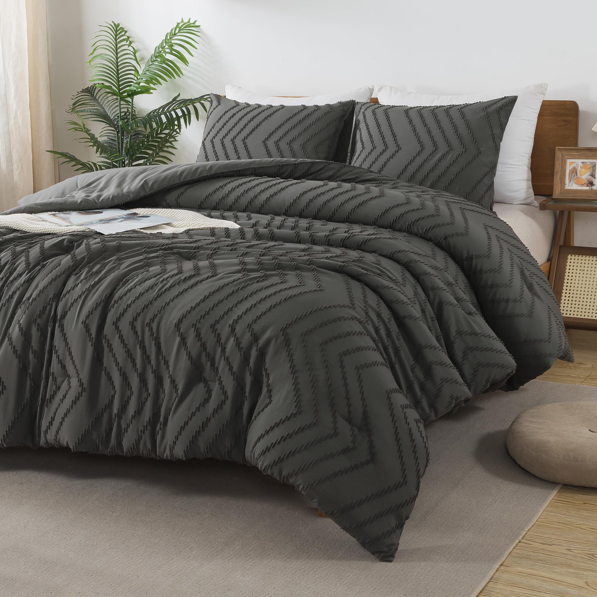 Andency Dark Grey Comforter Set Queen Size, Boho Soft Warm Tufted Bedding Comforter Sets For Queen Size Bed, 3 Pieces Aesthetic Chevron Farmhouse Cute Bohemian Textured Bed Set