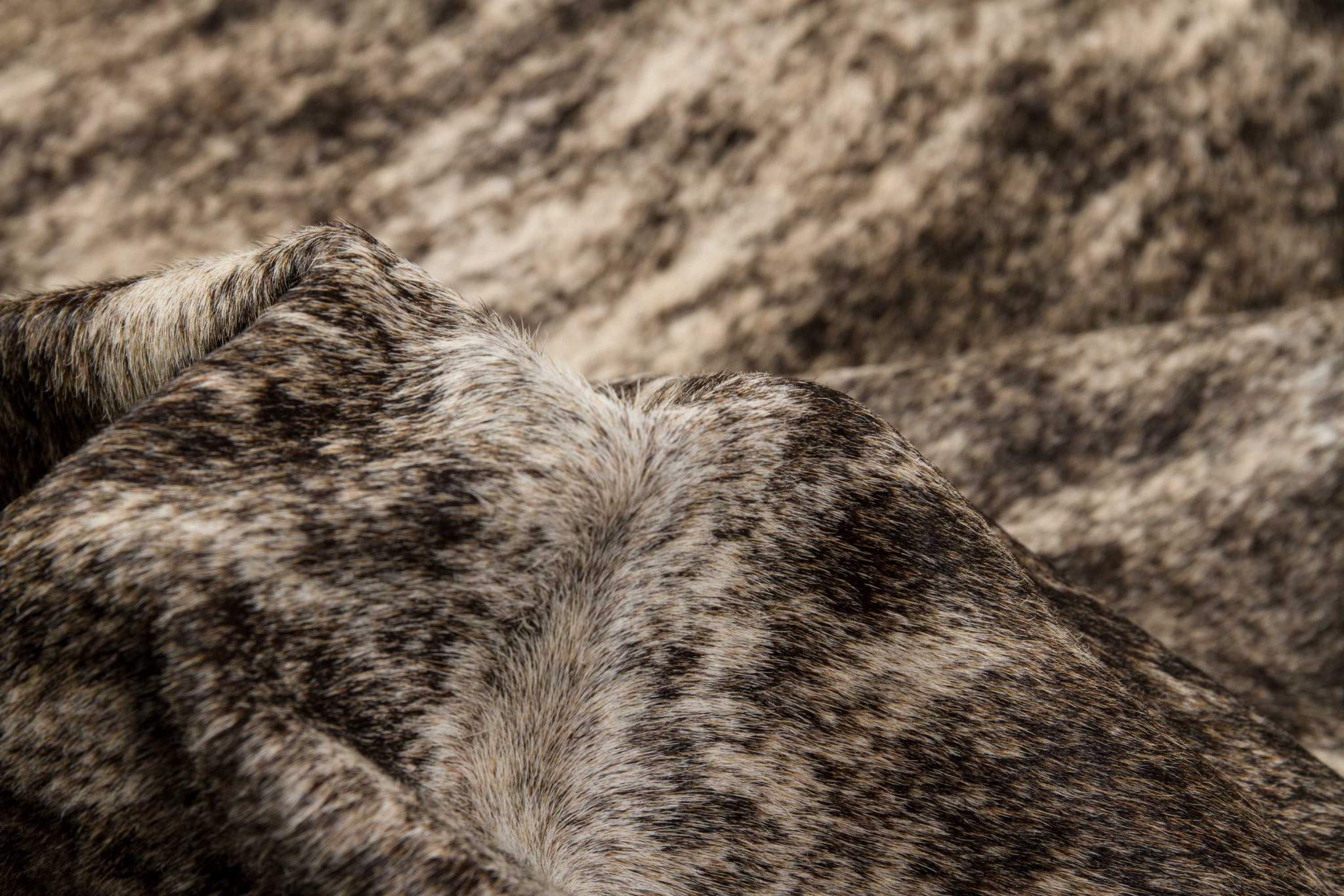 HomeRoots Cowhide, Microsuede 6' X 7' Exotic Cowhide Rug - Zebu