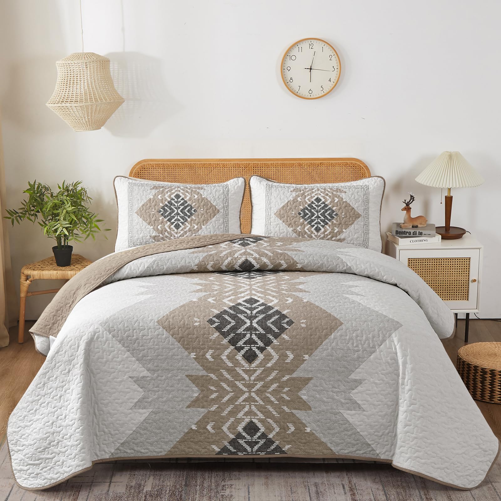 Dintszyayue Boho Quilt California King Size,3 Piece Aztec Texture Bedspread Coverlet Set Khaki Soft Quilt Set Lightweight Beddin