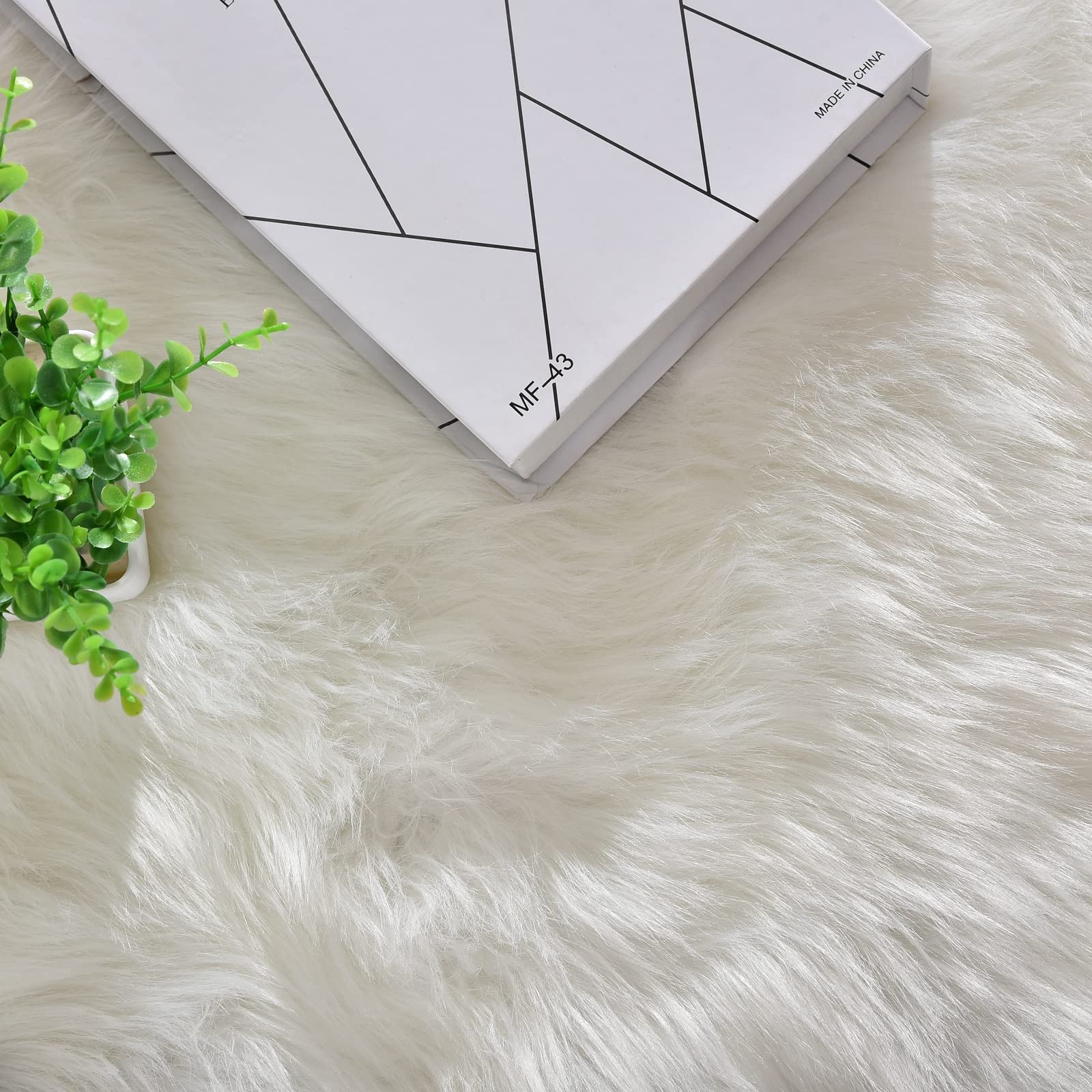 Orinova White Shag Washable Area Rugs For Living Room Faux Sheepskin Fuzzy Fur Rug For Bedroom Nursery Rug 3X5 Teen Room D  Cor