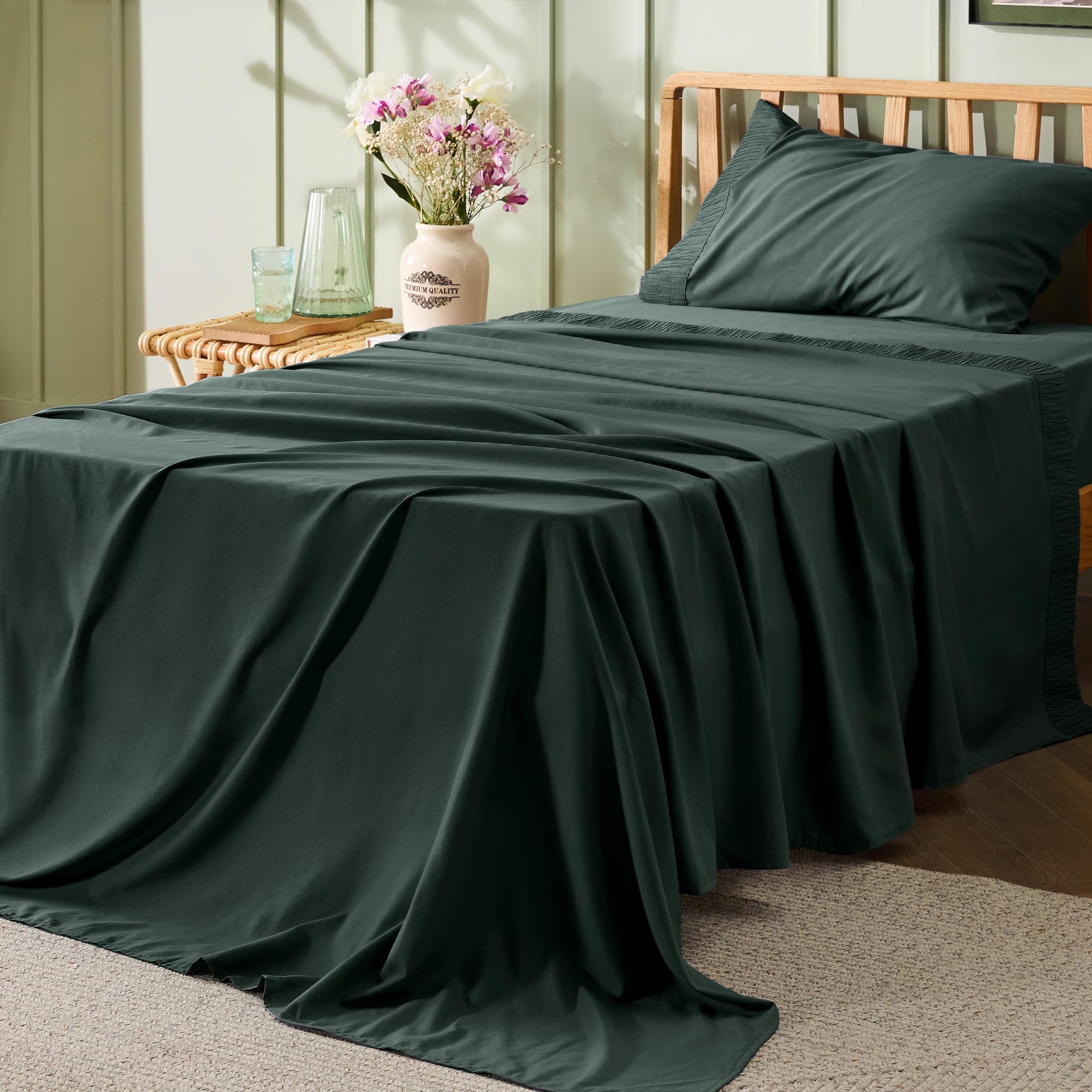 Bedsure Twin Xl Sheets Dorm Bedding - Soft Extra Long Twin Bed Sheets, 3 Pieces Hotel Luxury Forest Green Sheets Twin Xl, Easy C