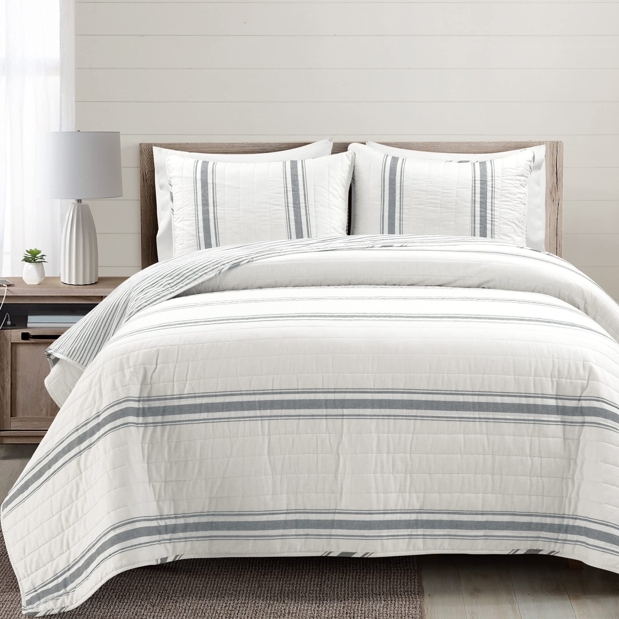 Lush Decor Farmhouse Stripe Reversible Cotton Quilt Set, 3 Piece Set, King, Dark Gray - Cozy Farmhouse Bedding Set - Rustic Deco