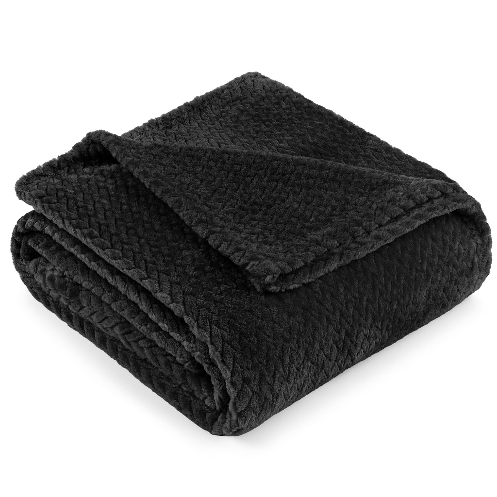 Pavilia Soft Fleece Solid Black Throw Blanket For Couch, Lightweight Plush Warm Blankets For Bed, Fuzzy Cozy Flannel Blanket Thr