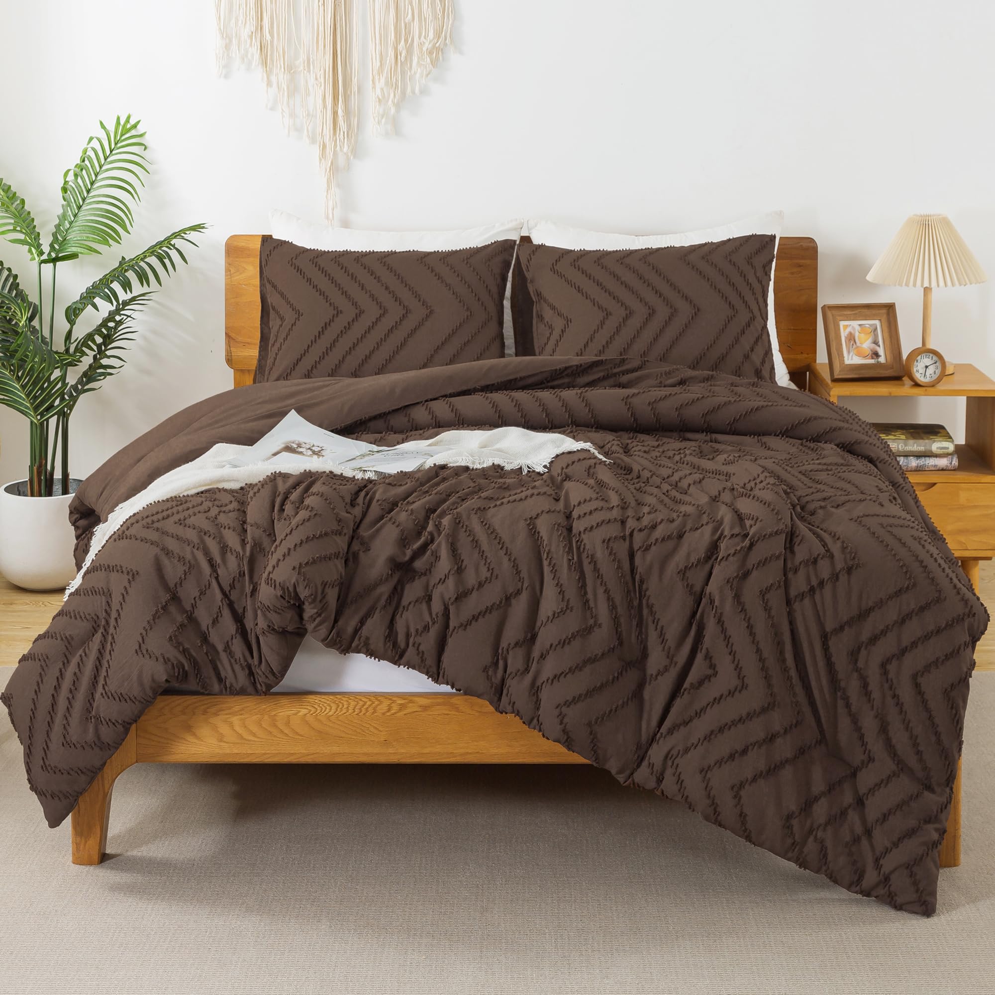 Litanika Brown Queen Size Comforter Sets, 3 Pieces Lightweight Chevron Tufted Bedding Comforter Set, Fluffy Down Alternative Com
