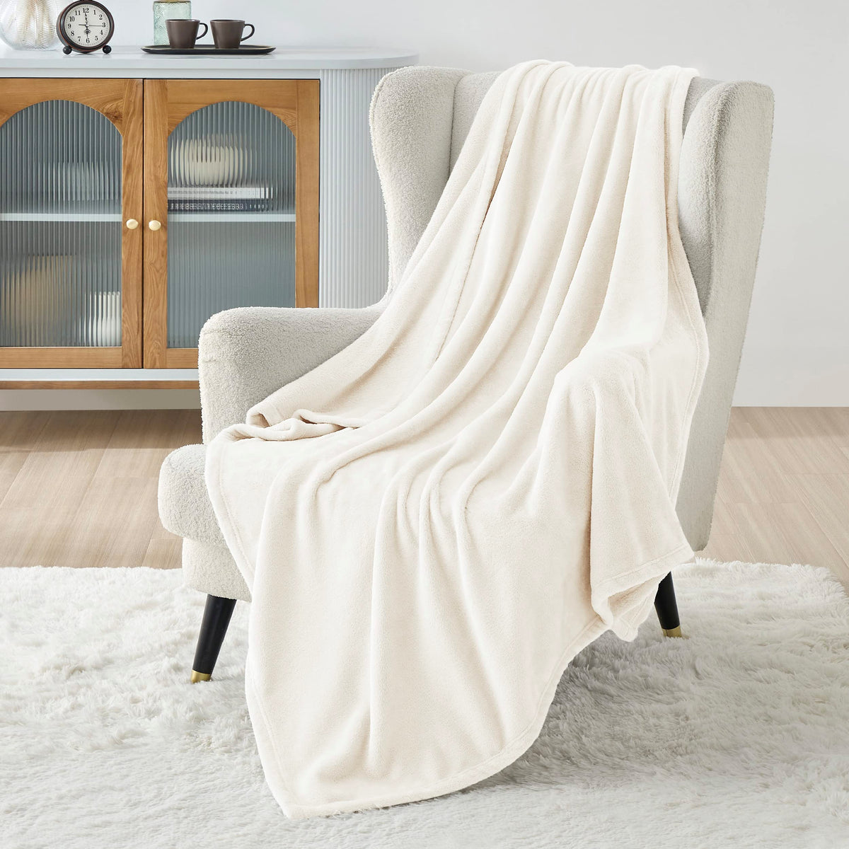 Bedsure Fleece Blanket Twin Blanket - Cream Lightweight Blanket For Sofa, Couch, Bed, Camping, Travel - Super Soft Cozy Microfib