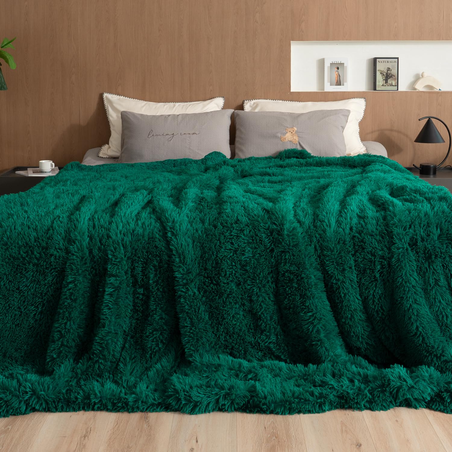 Pawque Faux Fur Blankets Queen Size 90X90 Inches, Soft Fuzzy Fluffy Blanket, Warm Thick Sherpa Long Hair Shag Reversible Lightwe