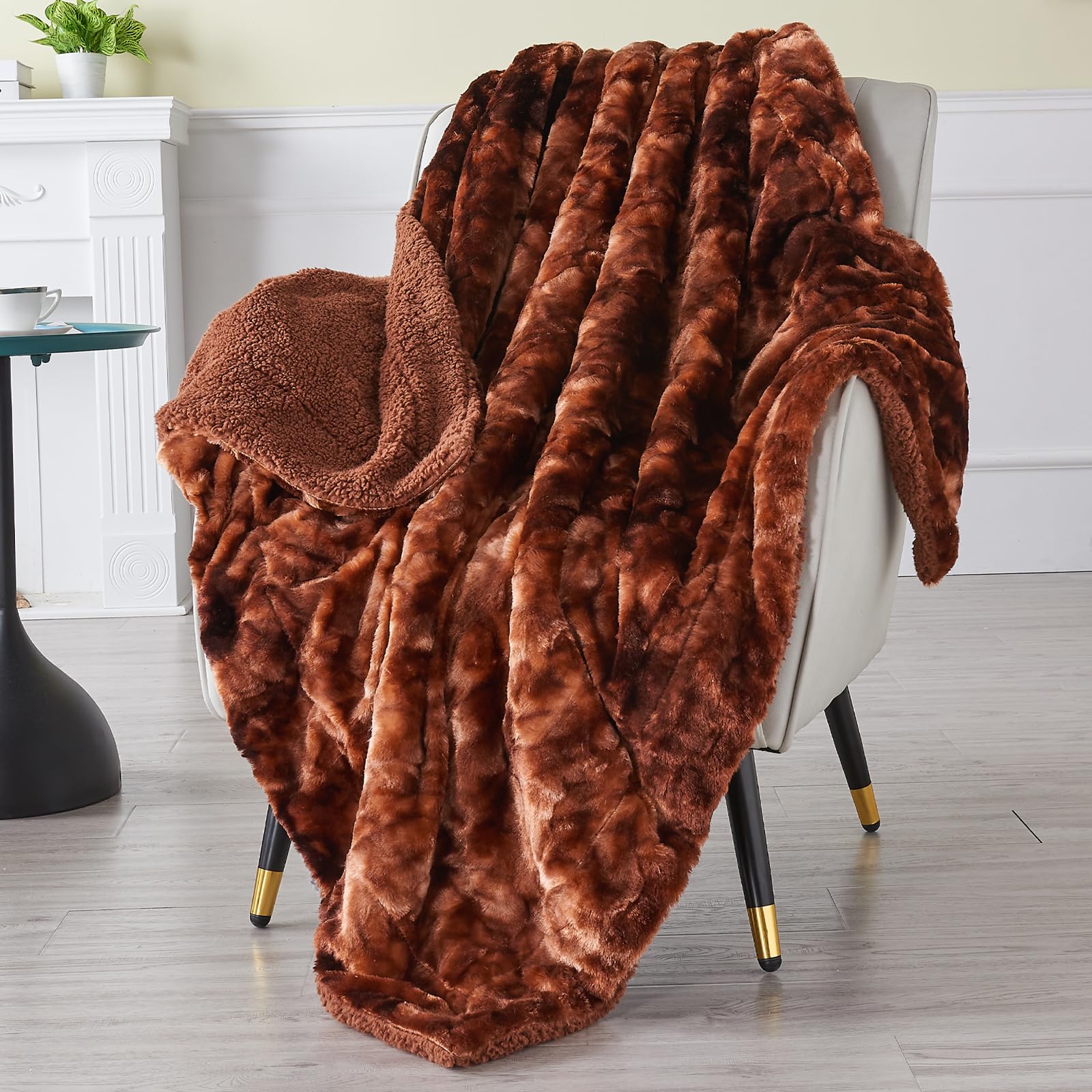 Newcosplay Super Soft Faux Fur Throw Blanket For Couch Tie-Dye Dark Brown Sherpa Fuzzy Plush Warm Blanket For Sofa Bed (Tie-Dye