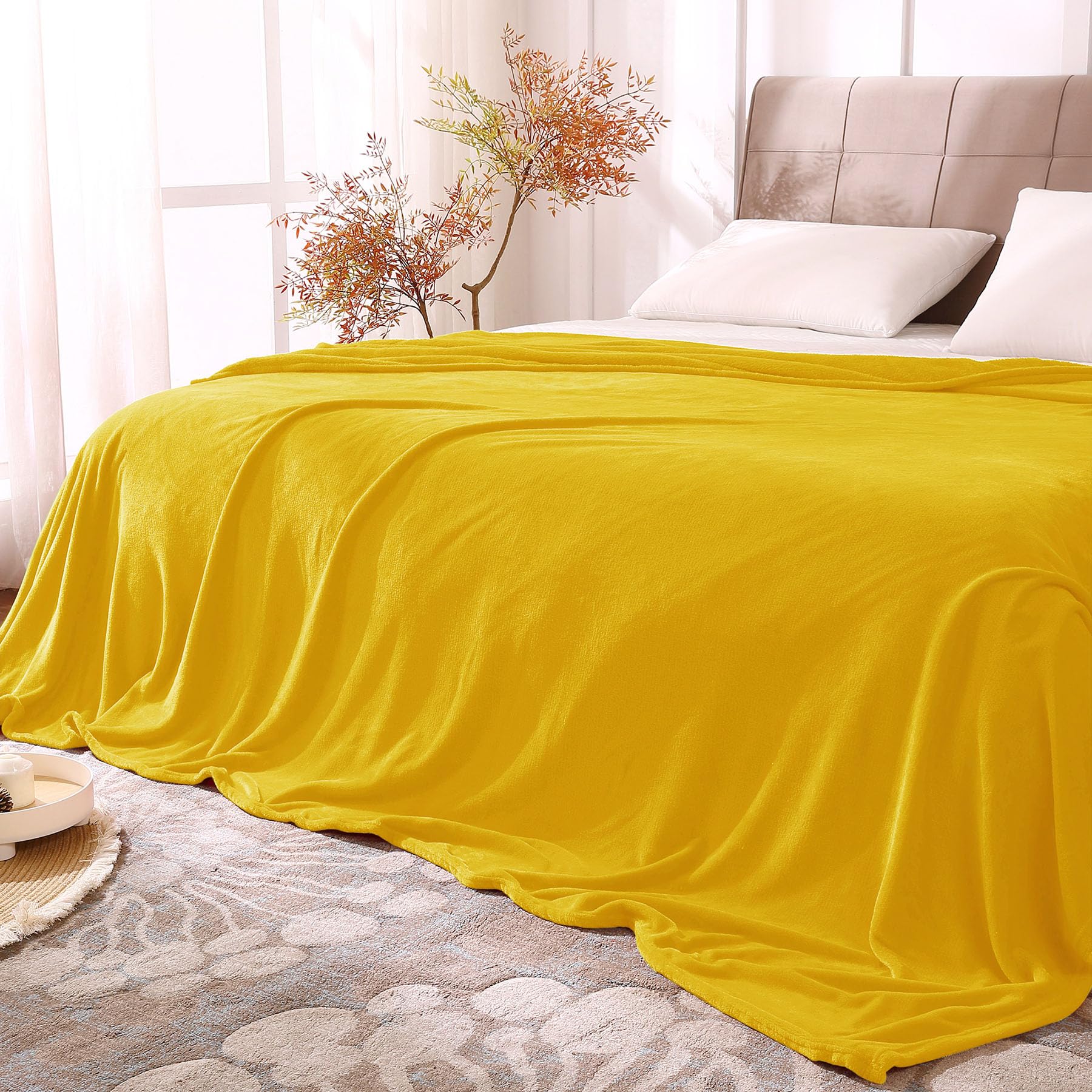 Bedelite Fleece Blankets Queen Size Yellow Throw Blankets For Bed, Luxury Plush Cozy Fuzzy Blanket 90X90 Inches, Super Soft Warm