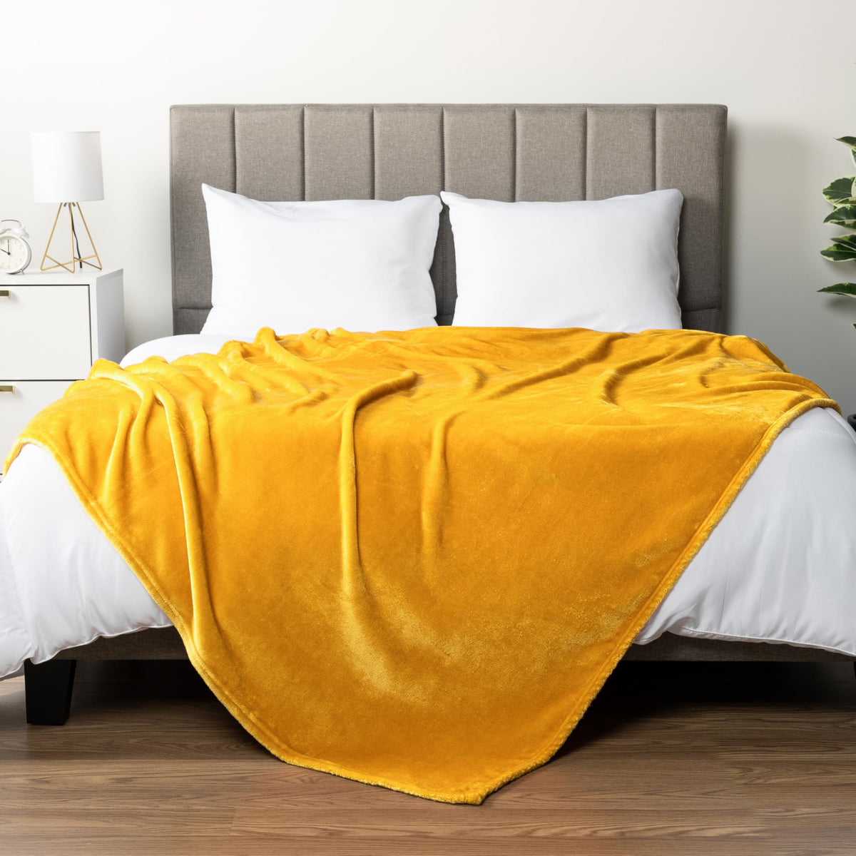 Pavilia Mustard Yellow Fleece Bed Blanket King Size, Gold Super Soft Fuzzy Flannel Throw For Couch Sofa, Luxury Plush Microfiber