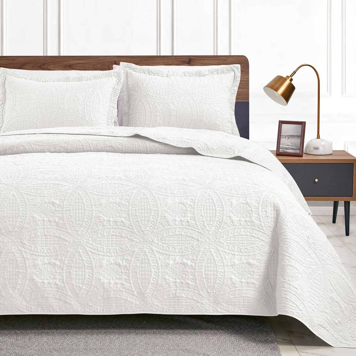 Love'S Cabin California King Size Quilt Bedding Set White Bedspreads - Cal King Summer Quilt Lightweight Bedspread- Coin Pattern