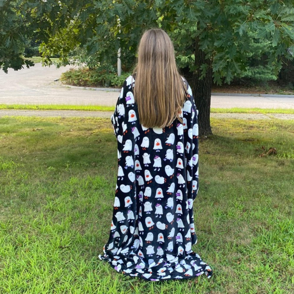 Halloween Ghost Throw Blanket For Bed Couch Chair Living Room Soft Warm Fleece Plush Blanket, (Black White Ghost Bash) Oversized
