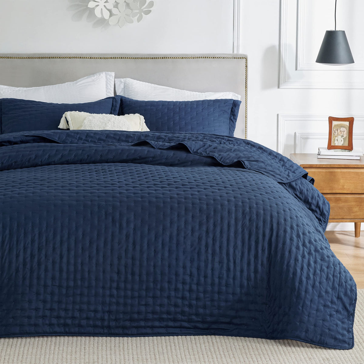 Bedsure King Size Quilt Set, Soft Ultrasonic King Quilt Bedding Set, Clover King Bedspread, Lightweight Bedding Coverlet For All