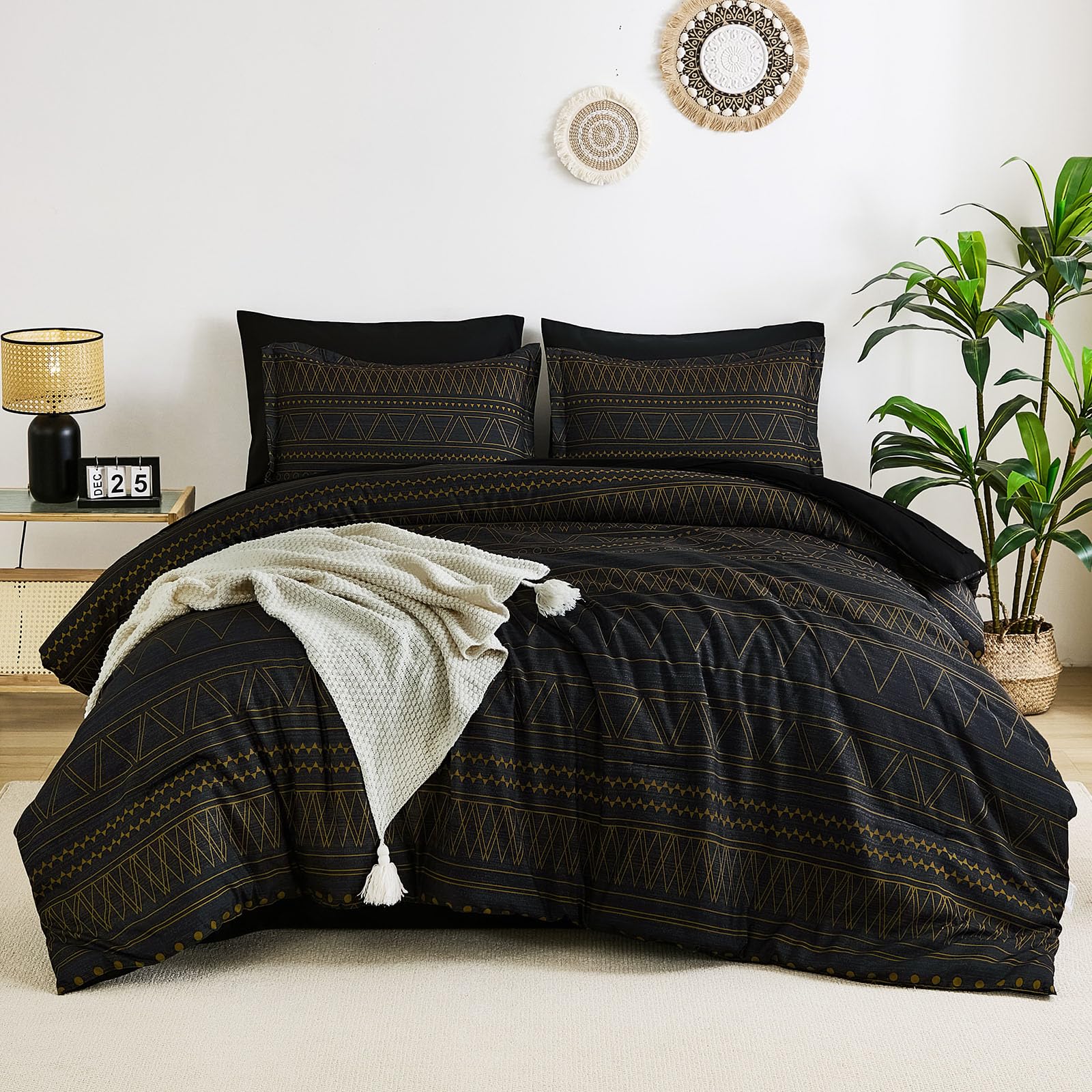 Wongs Bedding Queen Comforter Set 7 Pieces, Boho Black Gold Geometric Striped Comforter For Queen Bed In A Bag, Soft Microfiber