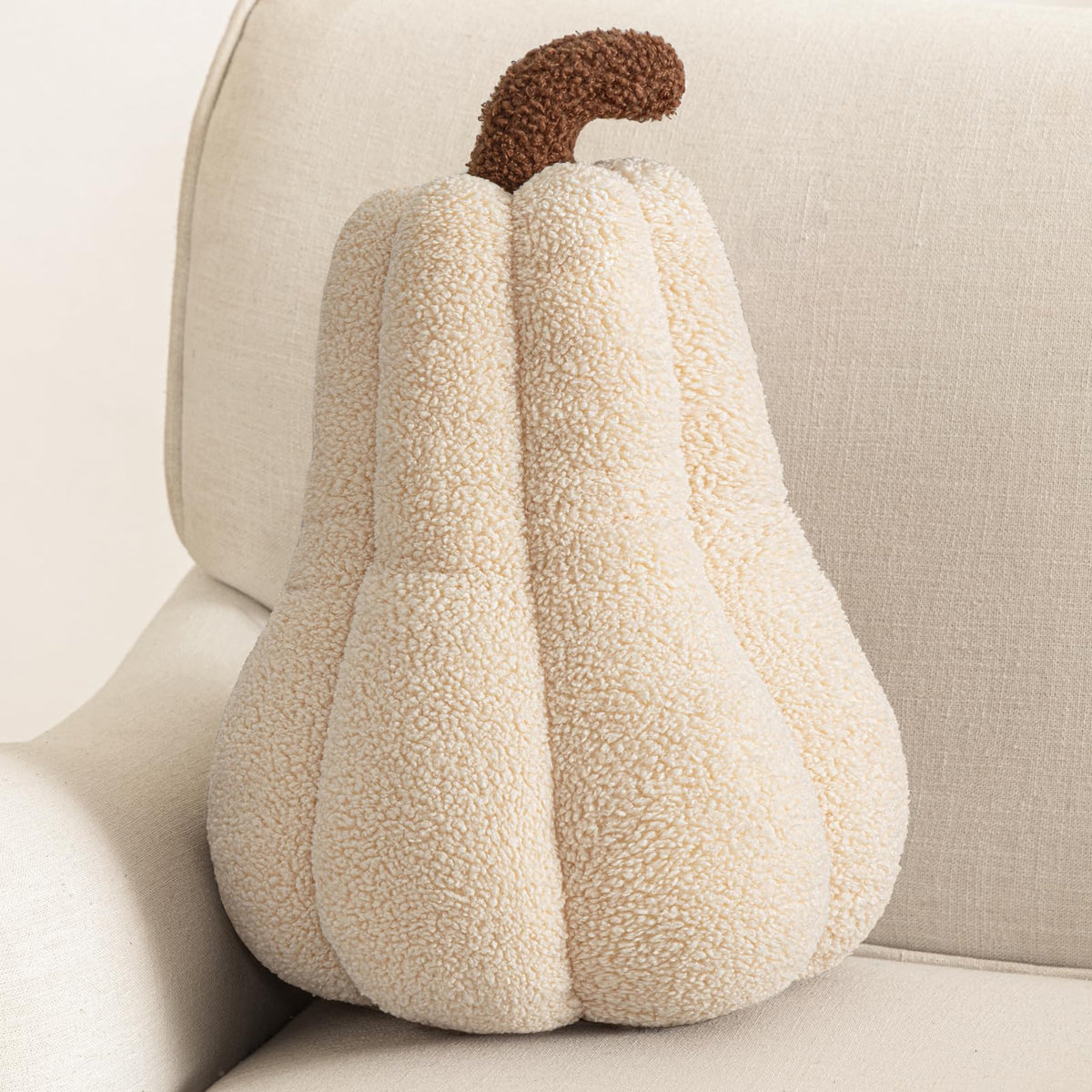 Phantoscope Teddy Fleece Squash Pumpkin Throw Pillows Ultra Soft Sherpa Decorative Cute 3D Shaped Cushion, Off White, 16 x 12 in