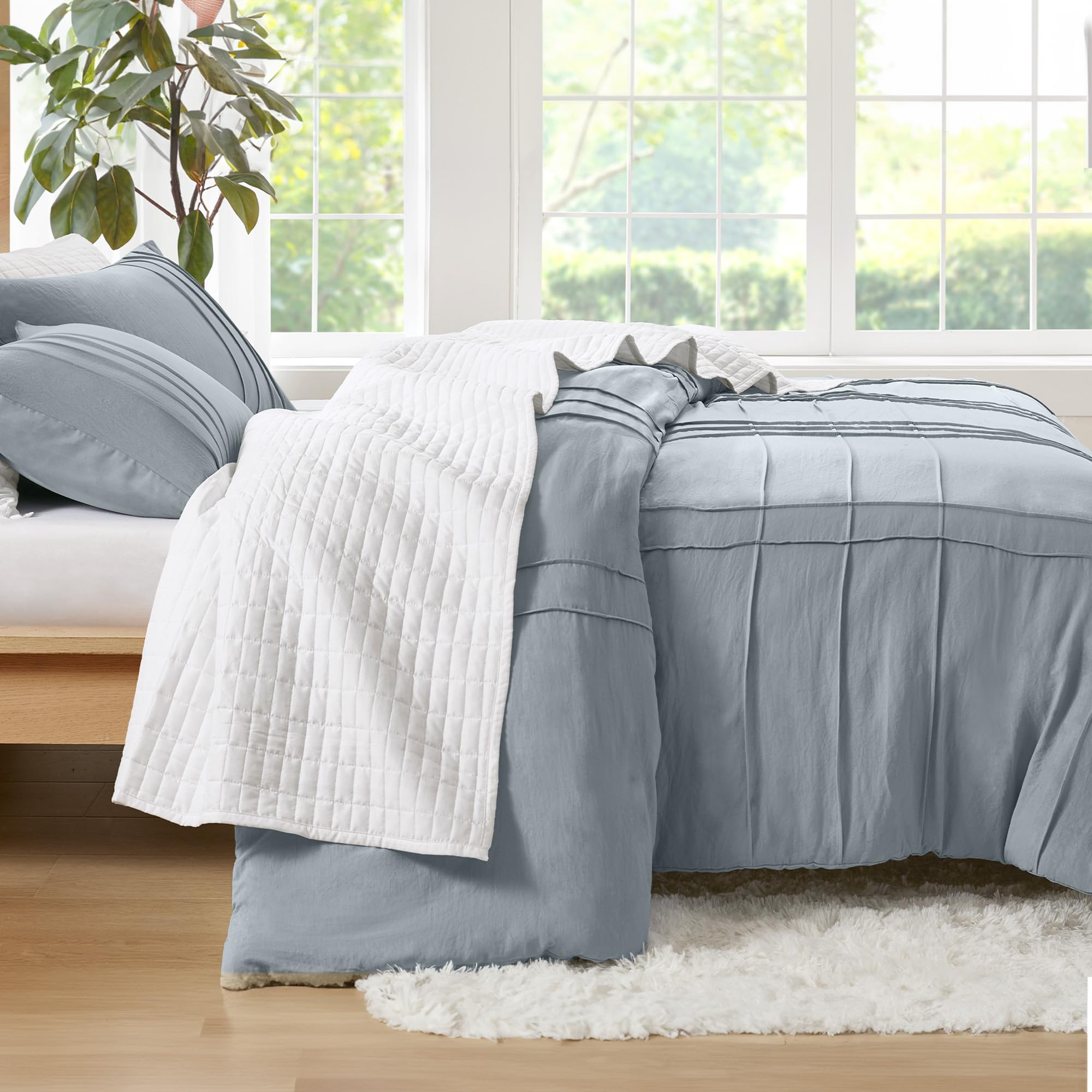 Comfort Spaces Blue/Grey Queen Size Duvet Cover Set - 3 Pieces Pintuck Pleated Duvet Cover Queen, All Season Lightweight, Extra Softness Pre-Washed Microfiber Queen Bedding Cover Shams, Queen