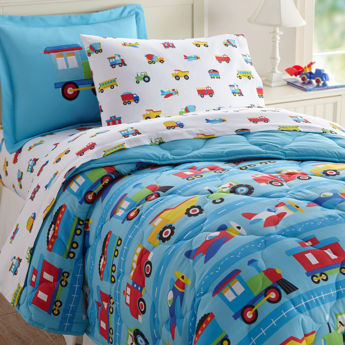 Wildkin Kids 7 Pc Full Bed In A Bag For Boys And Girls,Microfiber Bedding Set Includes Comforter, Flat Sheet,Fitted Sheet,Two Pi