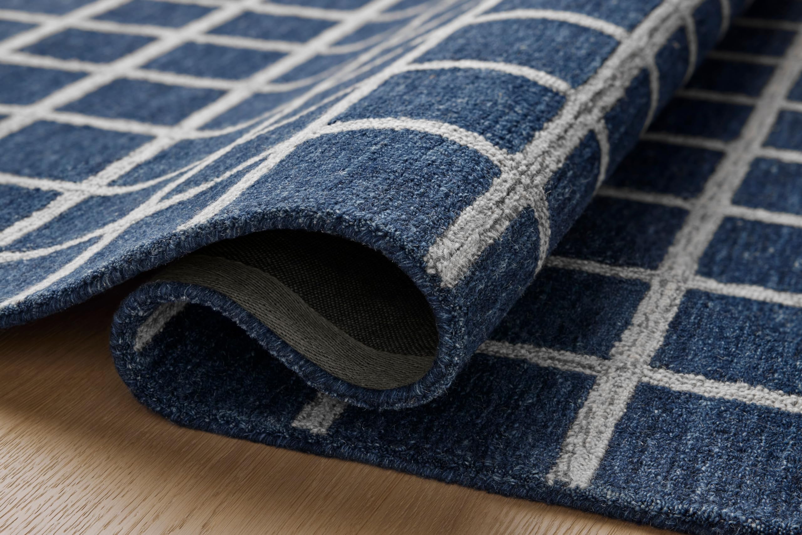Loloi Chris Loves Julia X Polly Navy/Silver 2'-0'' X 5'-0'' Accent Rug