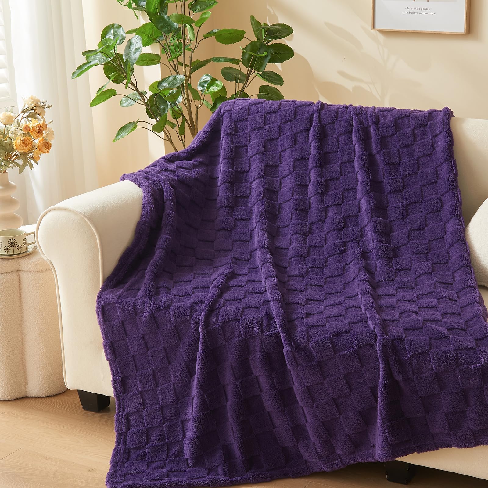 Newcosplay Super Soft Twin Blanket Purple Premium Silky Flannel Fleece 3D Checkered Lightweight Bed Blanket All Season Use (Purp