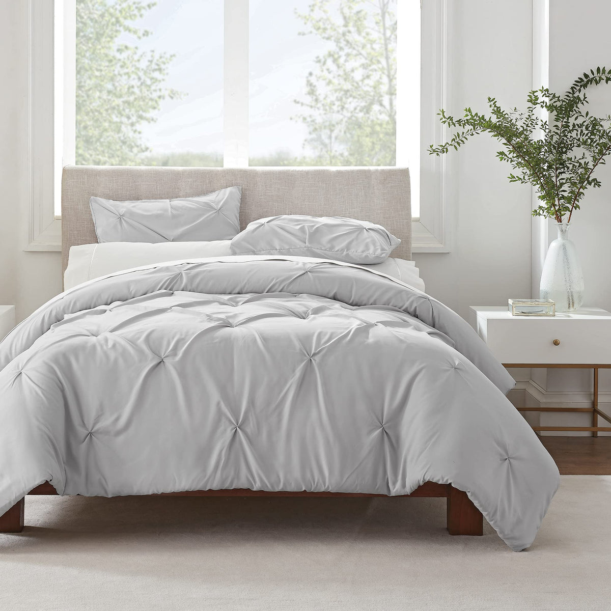 Serta Simply Clean Ultra Soft 3 Piece Hypoallergenic Stain Resistant Pleated Duvet Cover Set, Full/Queen, Grey