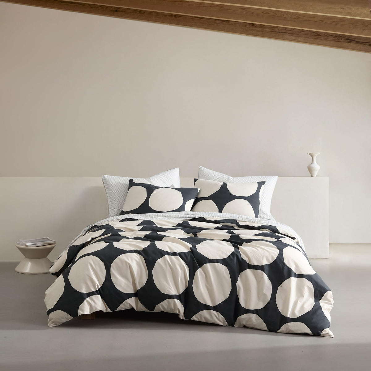 Marimekko - King Duvet Cover Set, Organic Cotton Bedding With Matching Shams, Bold & Modern Home Decor, Gots Certified (Kivet Gr