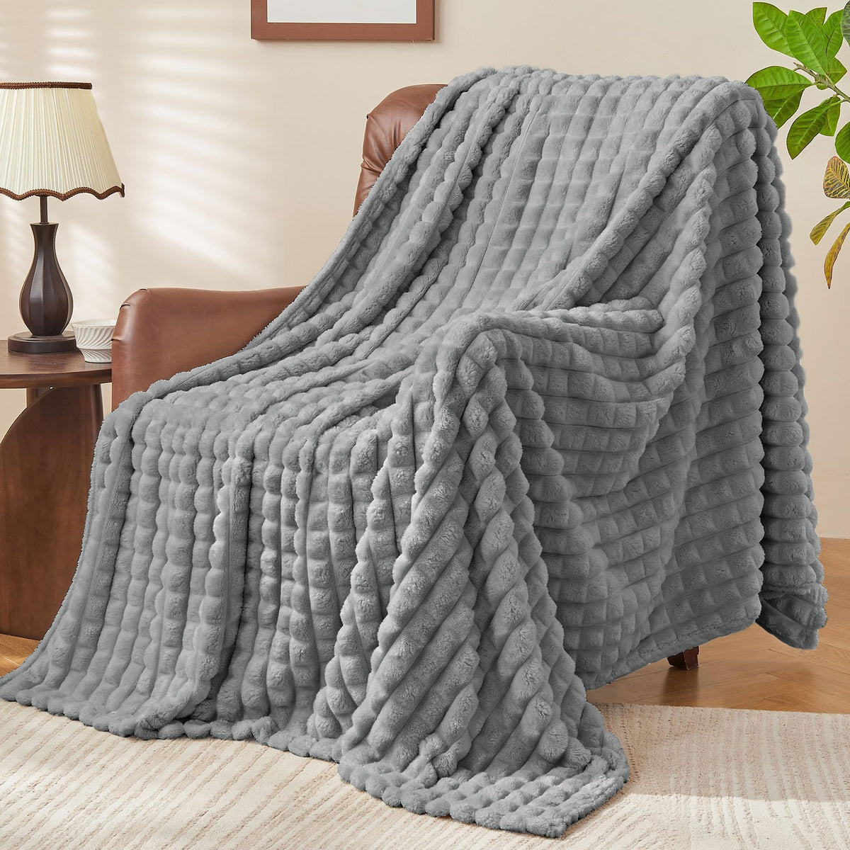 Bedelite Grey Throw Blanket Twin Size For Bed- Super Soft And Warm 3D Checkered Fluffy Fuzzy Fleece Blanket, Luxurious Plush Coz