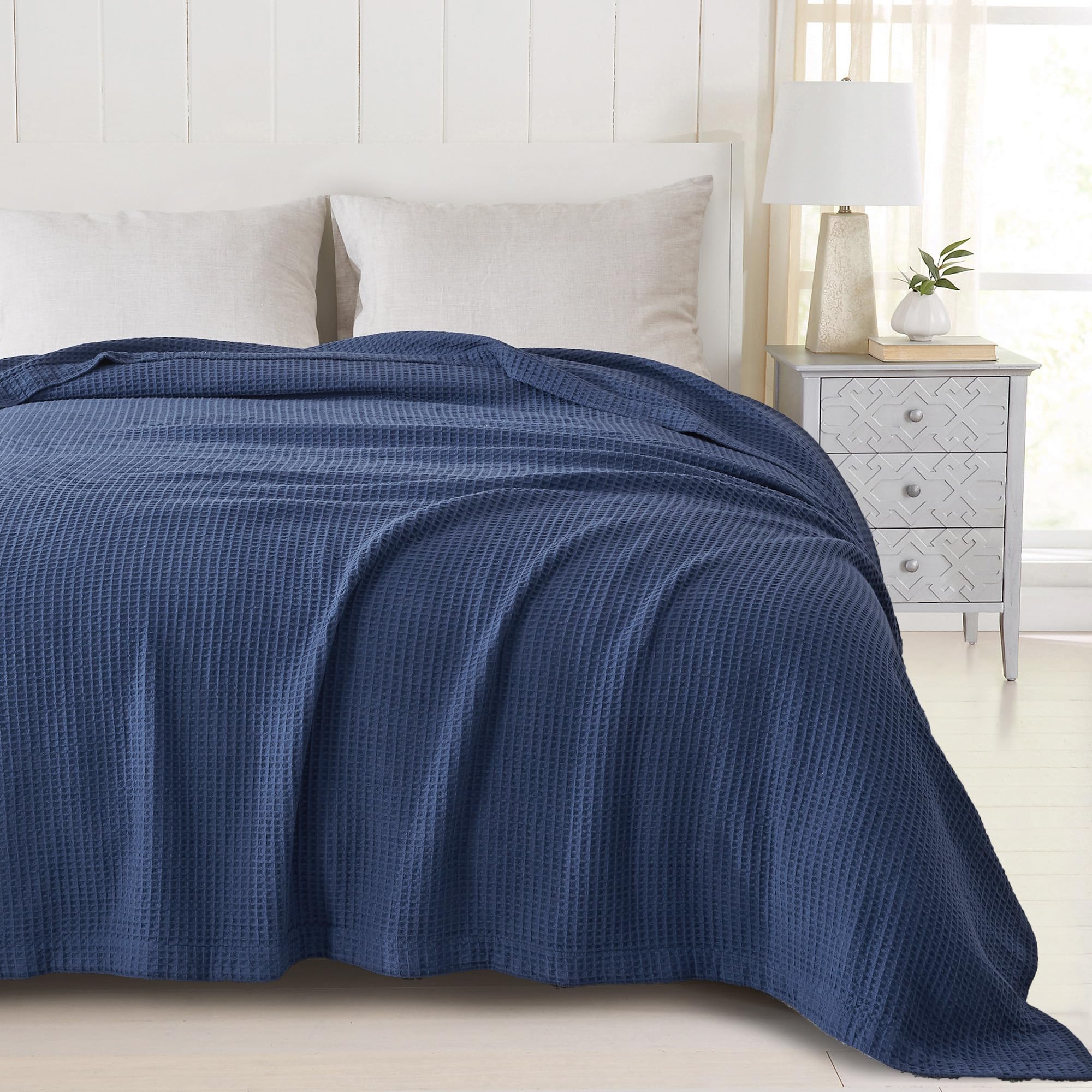 Great Bay Home 100% Cotton Waffle Weave Thermal Blanket. Super Soft Season Layering. Mikala Collection (Full/Queen, Navy)