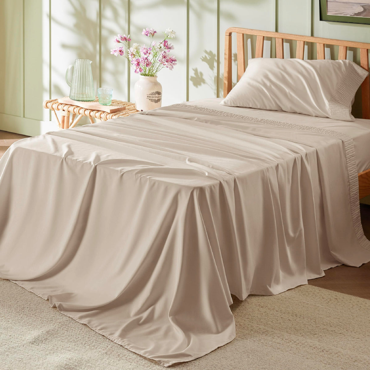 Bedsure Twin Sheets Set - Soft Twin Bed Sheets, 3 Pieces Hotel Luxury Light Khaki Sheets Twin, Easy Care Polyester Microfiber Co