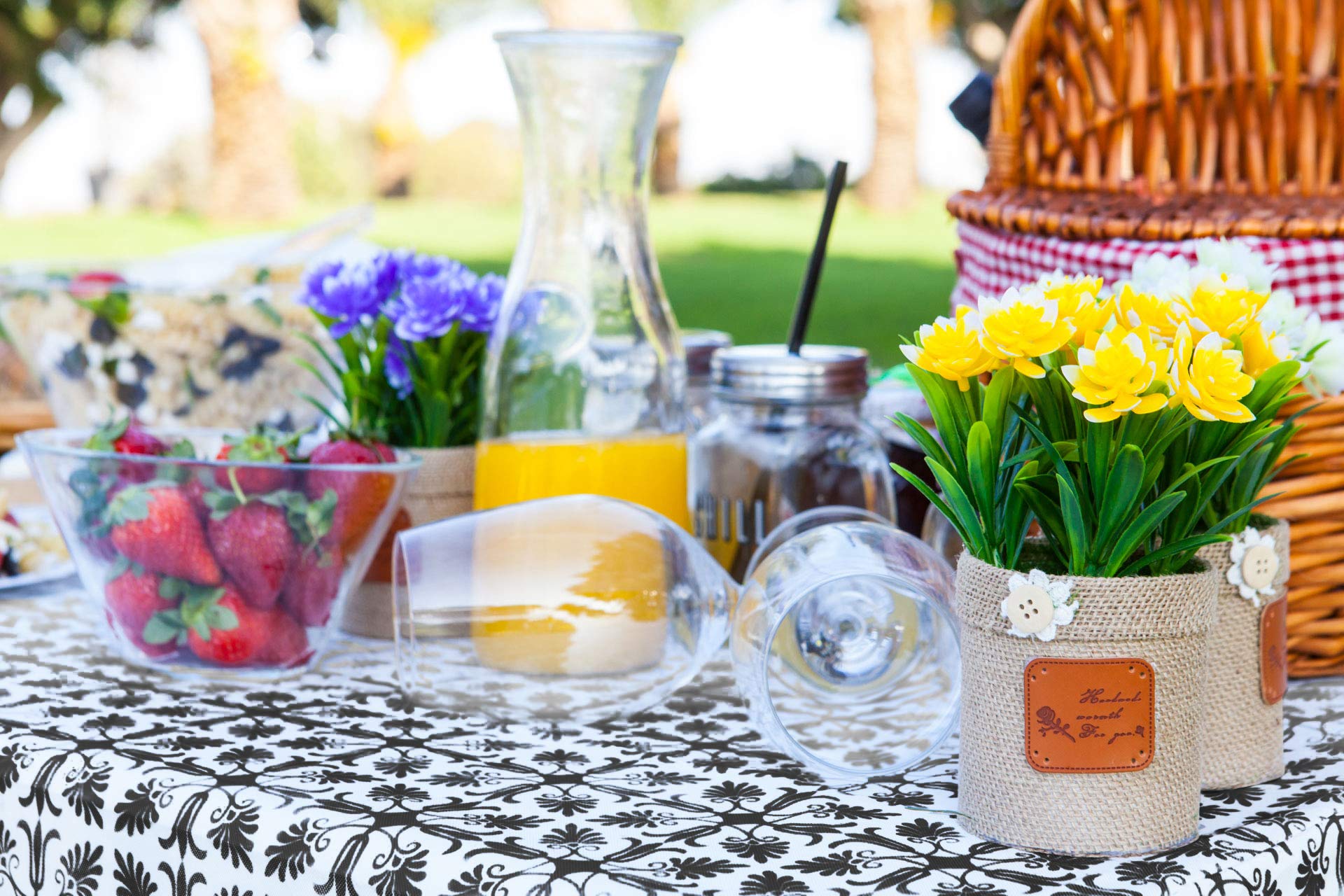 Toptablecloth 4Ft 48 X 24 Inch Black Patterned Rectangle Picnic Table Cover Elastic Tablecloth On The Corner For Folding Table Outdoor Tablecloths Plastic Vinyl Waterproof Stay Put Party Birthday Home
