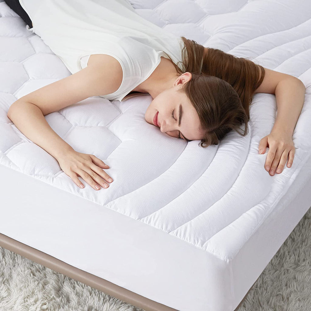 Bedsure California King Mattress Protector - Cal King Mattress Pad Cover Padded With 8-21' Deep Pocket, Quilted Fitted Soft Mat