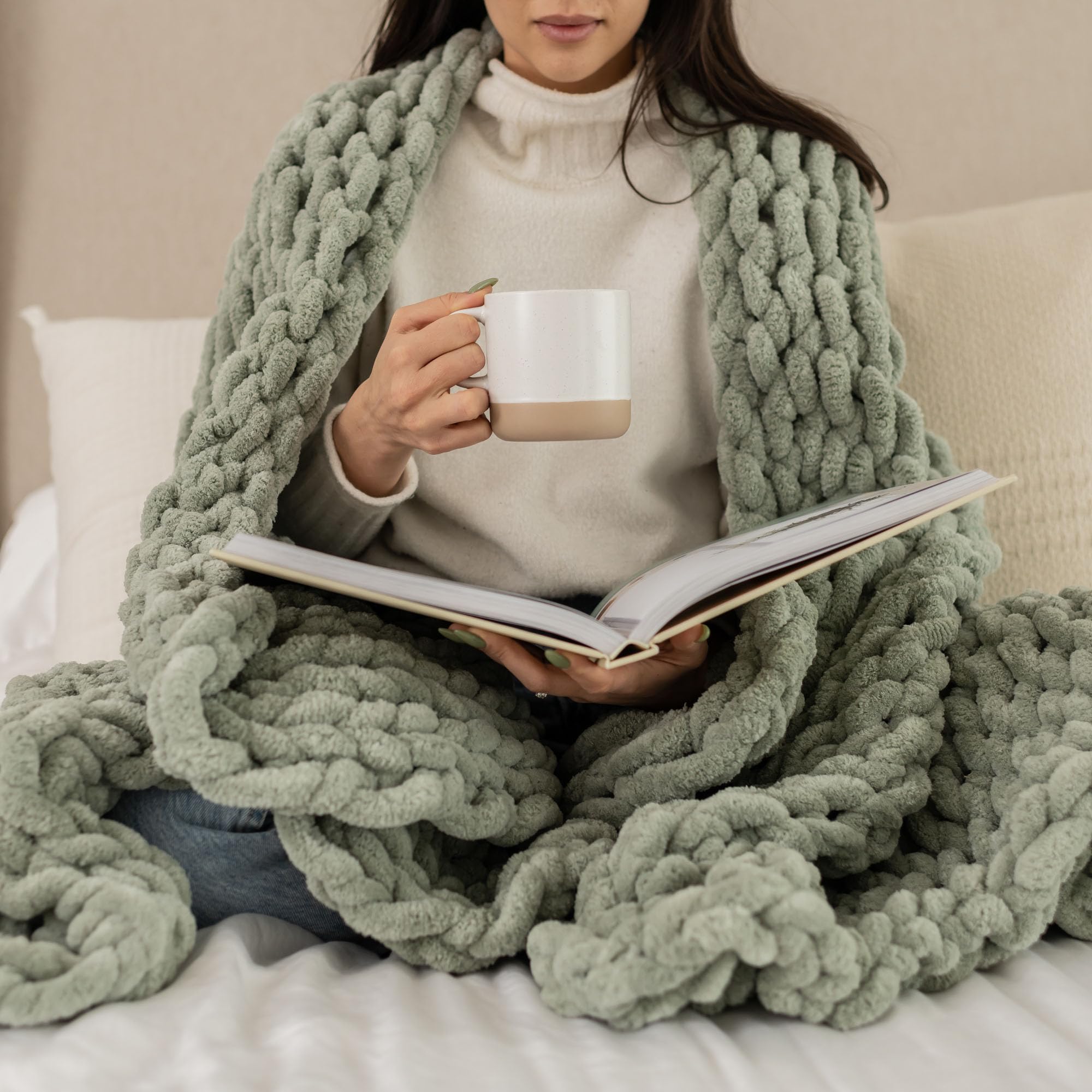 Samiah Luxe - Chunky Knit Blanket - Queen Size Sage Green Throw Blanket Cozy Soft Throw Blanket, Large Chunky Knit Throw, Thick