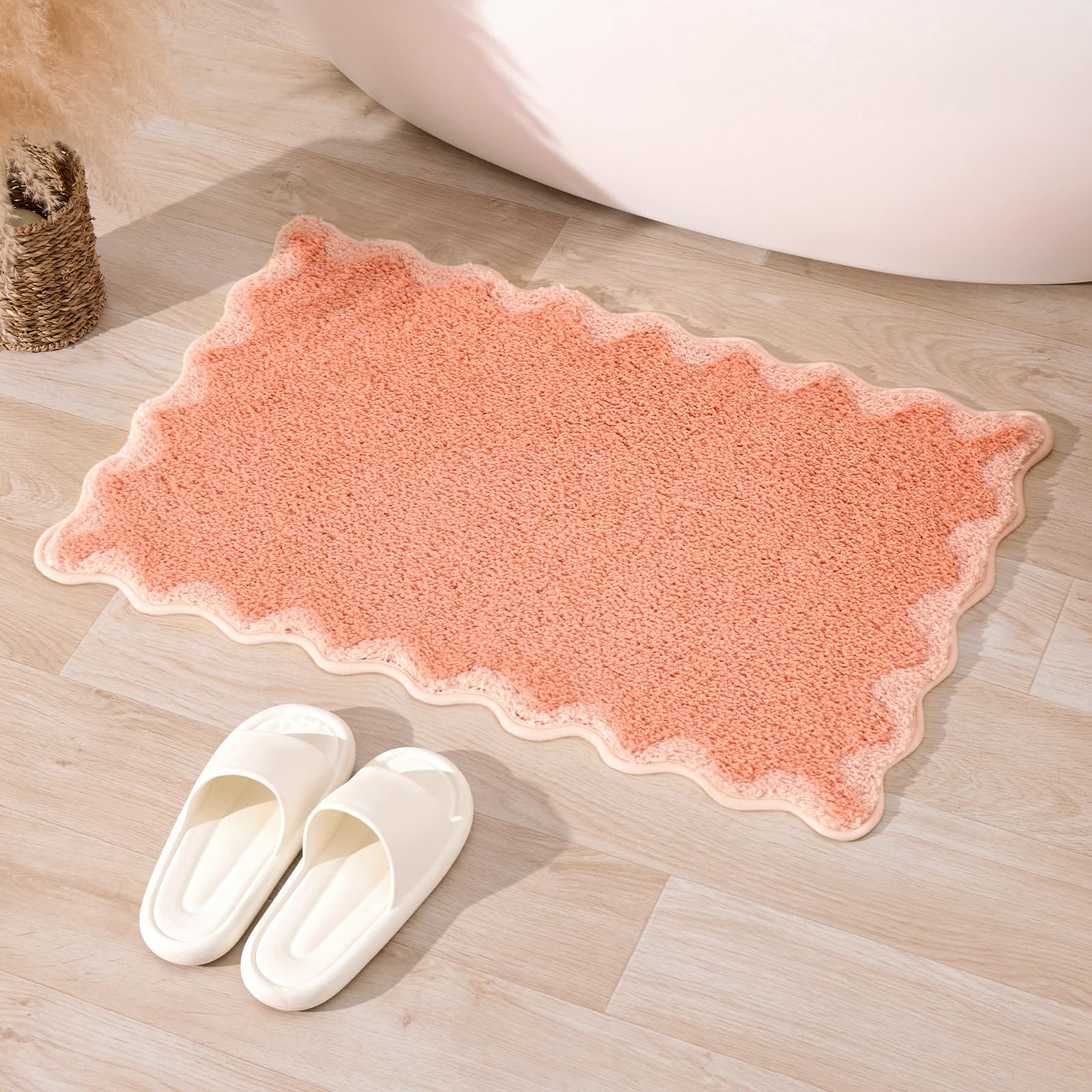 ORTIGIA Cute Coral Pink Scalloped Bath Mat, Fun Plush Microfiber Scallop Bathroom Rugs Non Slip Washable Quick Dry Absorbent, Ba